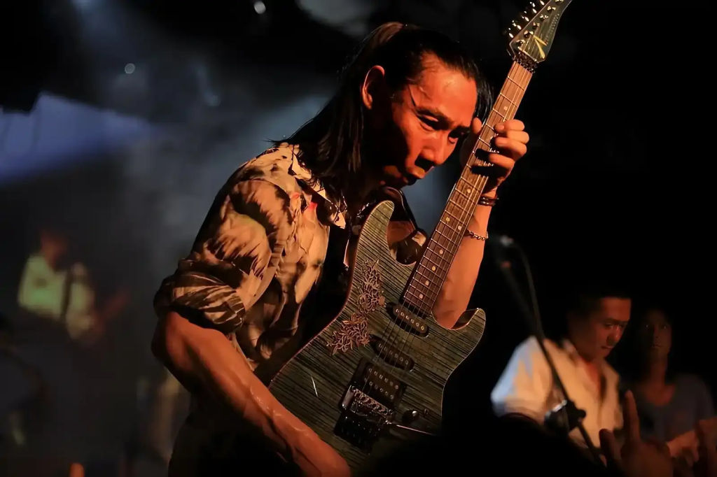 唐朝老五《再渡归来]》1998.专辑-螃蟹最爱横着走