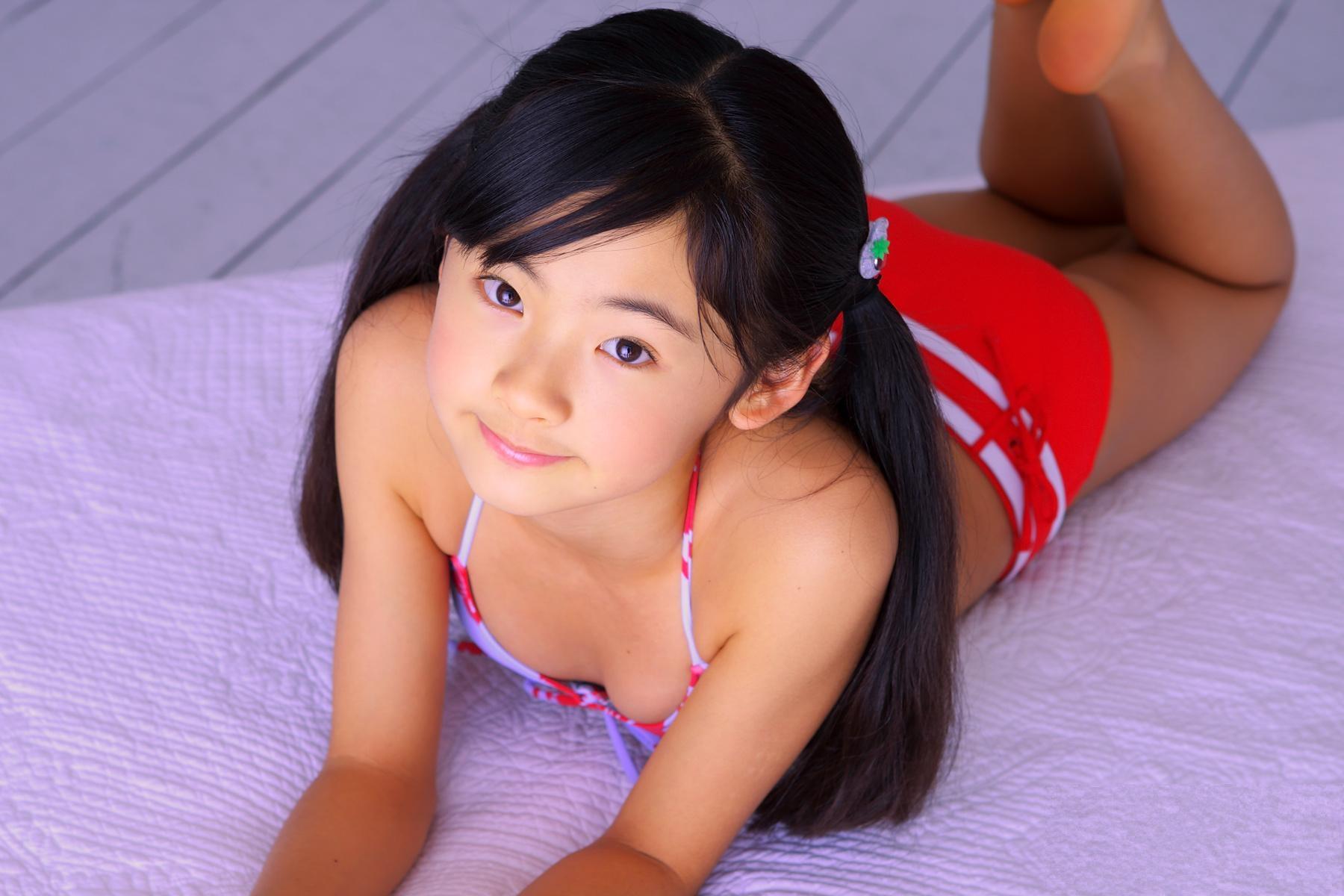 《金子美惠写真大全》第二卷-螃蟹最爱横着走